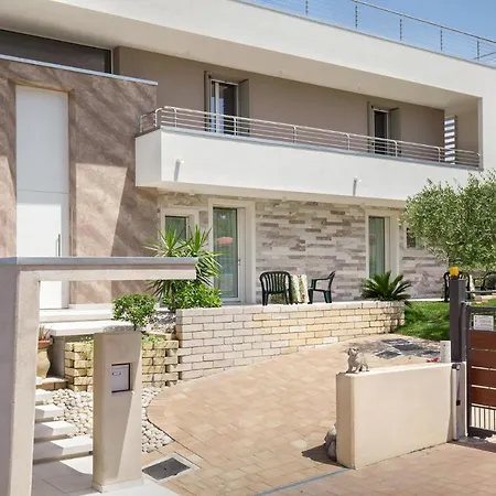 Apartment Aurora-holiday 1 Bardolino
